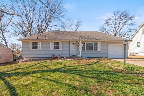 4216 S Union St, Independence, MO, 64055-4560 | Card Image