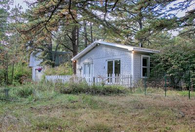 Small 2 bedroom home with garage on 3 acres | Image 2