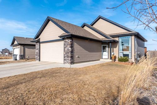 1509 47 A Avenue, Home with 4 bedrooms, 3 bathrooms and 6 parking in Lloydminster SK | Card Image