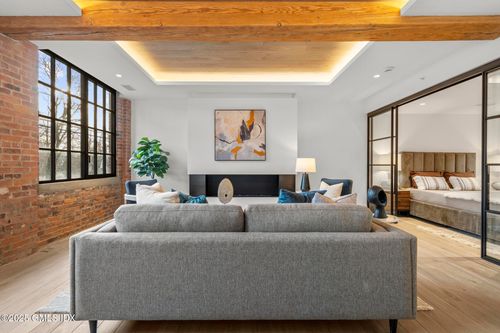303-41 Richmondville Ave, Westport, CT, 06880 | Card Image