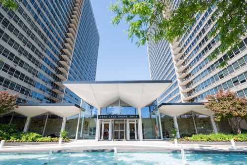 2123-3550 Lake Shore Dr, Chicago, IL, 60657-7868 | Card Image