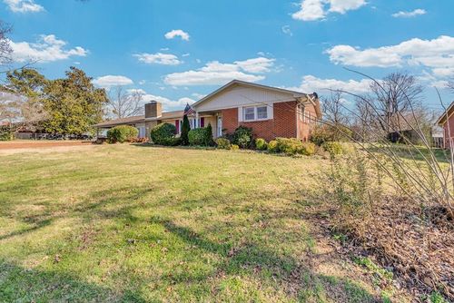 149 Central Cir, Sparta, TN, 38583-2468 | Card Image