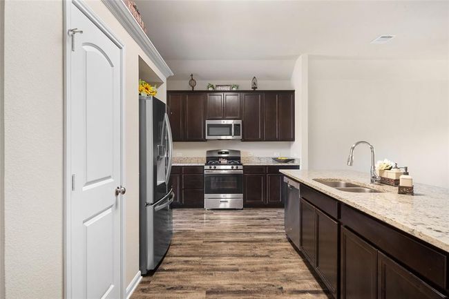 135 Bates Ct, House other with 3 bedrooms, 2 bathrooms and 2 parking in Huntsville TX | Image 12