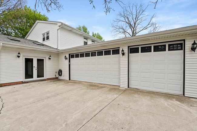 200 S Rathje Rd, House other with 4 bedrooms, 3 bathrooms and 7 parking in Peotone IL | Image 31