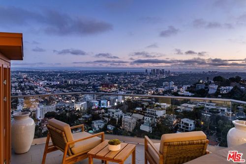 8572 Hillside Ave, Los Angeles, CA, 90069-1608 | Card Image