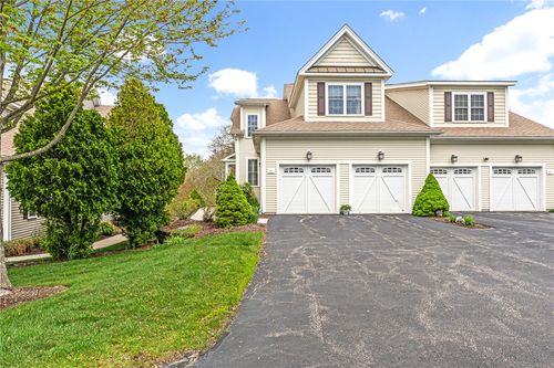 89 Preservation Way, South Kingstown, RI, 02879-8218 | Card Image