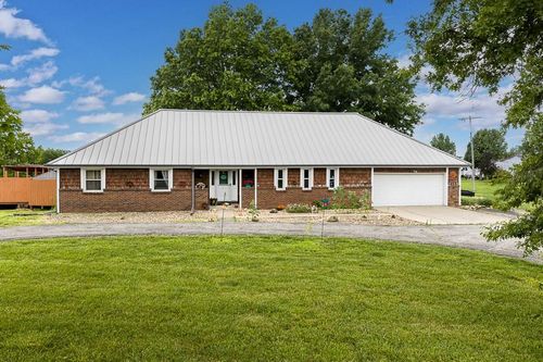 14435 166th St, Bonner Springs, KS, 66012-7844 | Card Image
