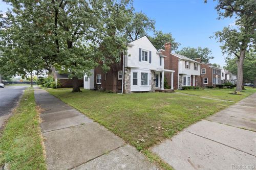 18903 Pinehurst St, Detroit, MI, 48221-1960 | Card Image