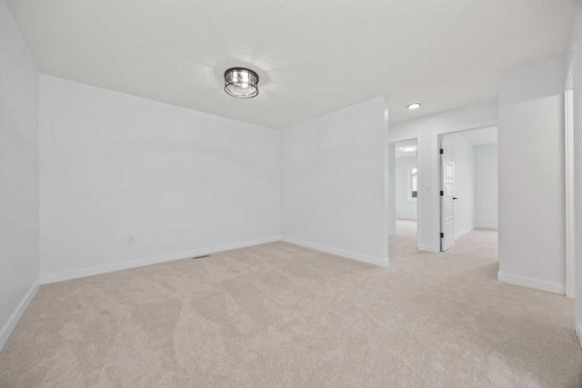 501 Corner Meadows Way Ne, House other with 3 bedrooms, 3 bathrooms and 4 parking in Calgary AB | Image 27