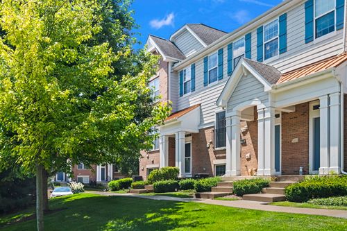 105 Arcadia Ln, Lake Zurich, IL, 60047-3136 | Card Image