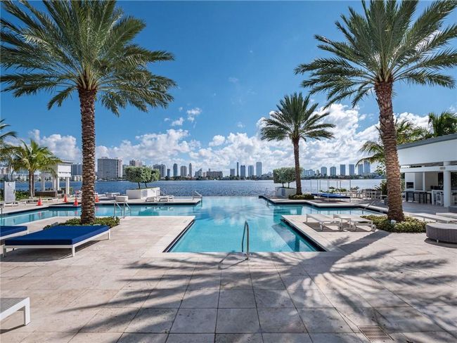 UNIT-2105 - 17111 Biscayne Blvd, Condo with 2 bedrooms, 3 bathrooms and null parking in Aventura FL | Image 4