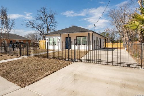 531 Sunglo Dr, San Antonio, TX, 78221-1833 | Card Image