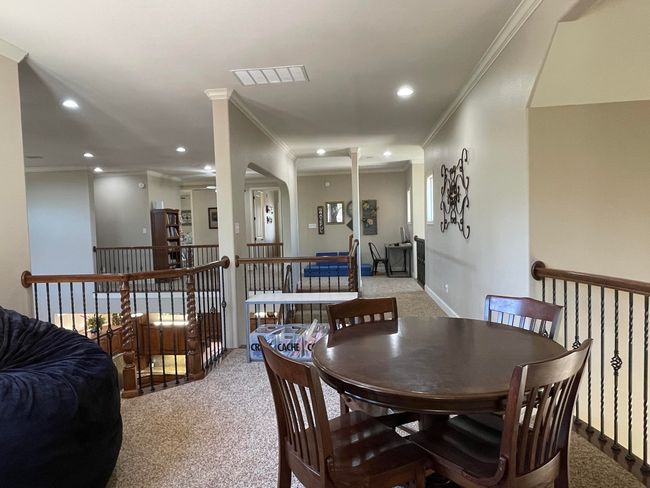 Upstairs loft area | Image 35