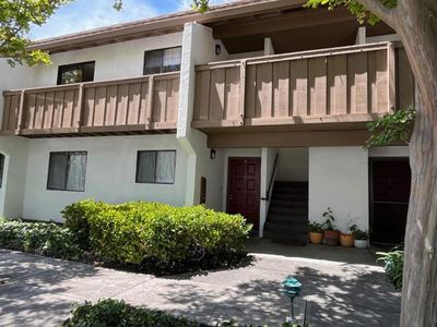 605 - Monroe Street, Condo with 2 bedrooms, 1 bathrooms and 1 parking in Santa Clara CA | Image 1