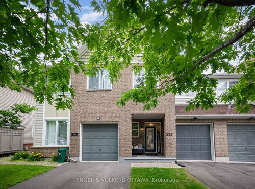529 Devonwood Cir, Gloucester, ON, K1T4E4 | Card Image