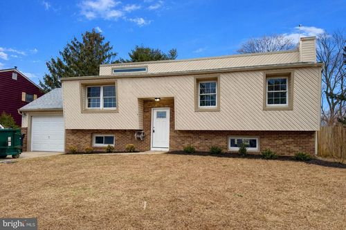 4 Altair Ct, BLACKWOOD, NJ, 08012-2406 | Card Image