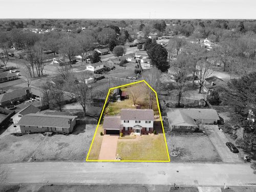 569 Hazelwood Dr, Florence, AL, 35633-1341 | Card Image