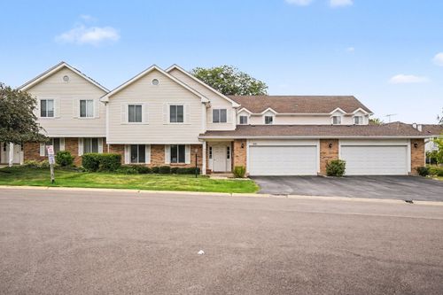 a-395 Springlake Ln, Aurora, IL, 60504-4026 | Card Image