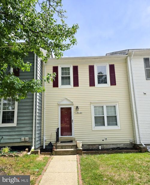 809 Saint Michaels Dr, BOWIE, MD, 20721-1961 | Card Image