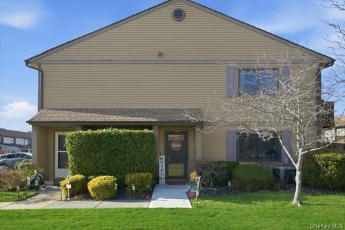 apt-1402-100 Daly Blvd, Oceanside, NY, 11572-6016 | Card Image