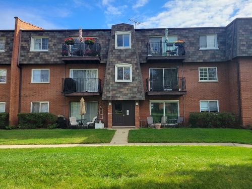 2n-9356 Bay Colony Dr, Des Plaines, IL, 60016-3766 | Card Image