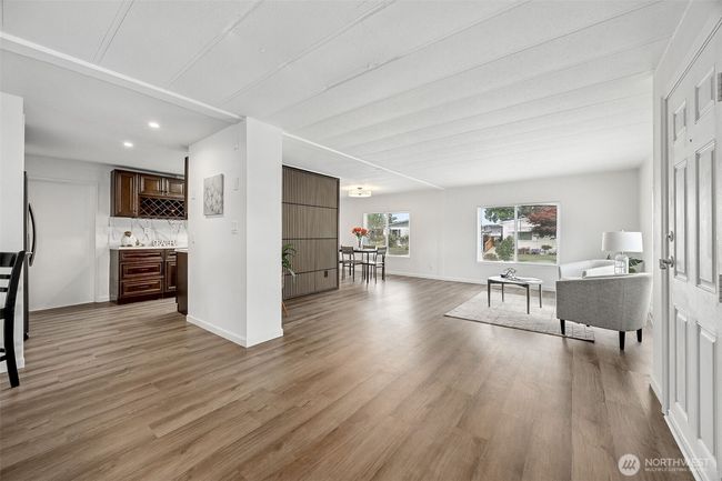 926 Pine Dr, House other with 2 bedrooms, 2 bathrooms and null parking in Enumclaw WA | Image 4