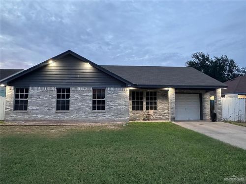 907 E Pebble Dr, Mission, TX, 78574-1746 | Card Image