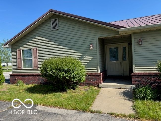 1025 Walnut St, Home with 0 bedrooms, 0 bathrooms and null parking in Edinburgh IN | Image 23