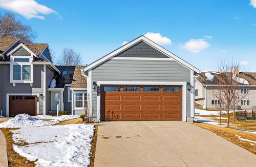 2428 81st Cir, Urbandale, IA, 50322-4488 | Card Image