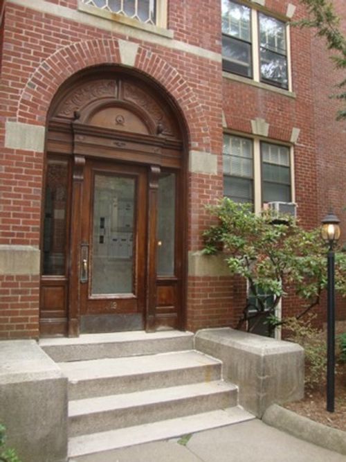 4-19 Short St, Brookline, MA, 02446-2726 | Card Image