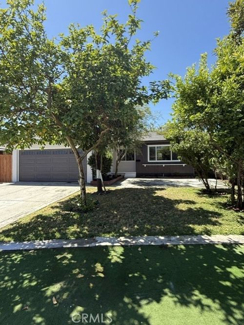 11117 Maidstone Ave, Norwalk, CA, 90650-1633 | Card Image