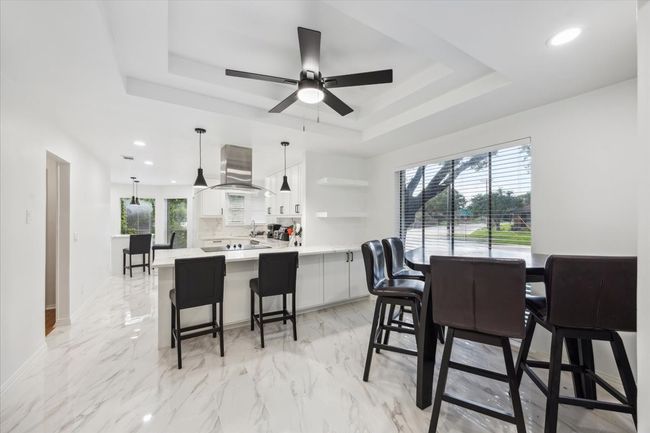 2000 E Branch Hollow Dr, House other with 3 bedrooms, 3 bathrooms and null parking in Carrollton TX | Image 7