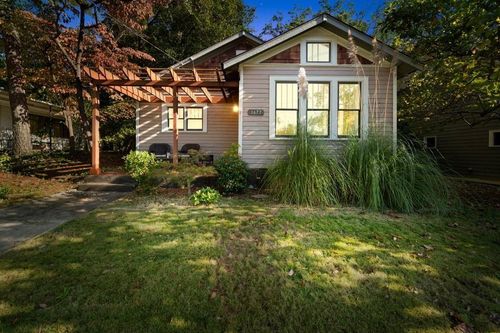 1677 Neely Ave, East Point, GA, 30344-3122 | Card Image