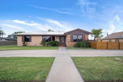 1018 Birdwell Ln, Big Spring, TX, 79720-3757 | Card Image
