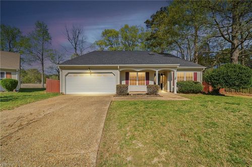 114 Edwards Ct, Yorktown, VA, 23693-2851 | Card Image