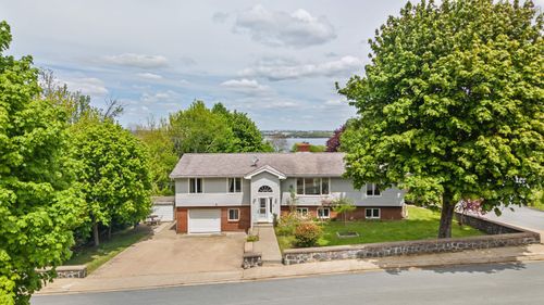 1 Wren St, Halifax, NS, B3M2R1 | Card Image