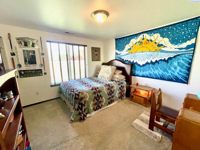 223108 E Perkins Rd, Home with 4 bedrooms, 4 bathrooms and null parking in Kennewick WA | Image 23