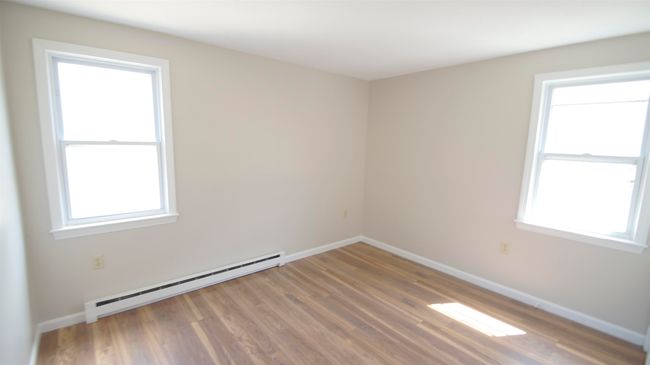 APT-3 - 2 Wells Village Cir, Home with 2 bedrooms, 1 bathrooms and null parking in Sandown NH | Image 8
