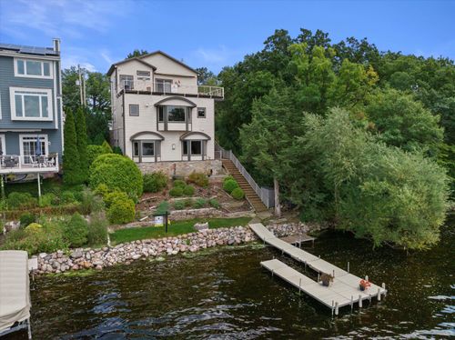 3326211 County Road C, Nashotah, WI, 53058-9435 | Card Image