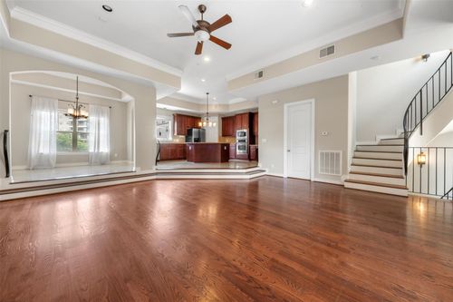 6524 Calder Street, Houston, TX, 77007 | Card Image