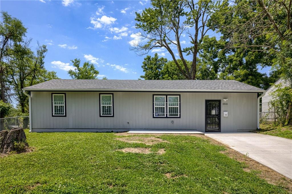 39th St, Kansas City, MO 64128