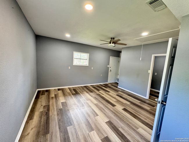 1665 Sparkman Dr, House other with 4 bedrooms, 2 bathrooms and null parking in Boerne TX | Image 18
