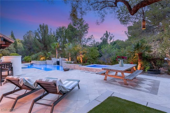 19 Quintessa Cir, House other with 4 bedrooms, 5 bathrooms and null parking in Las Vegas NV | Image 85