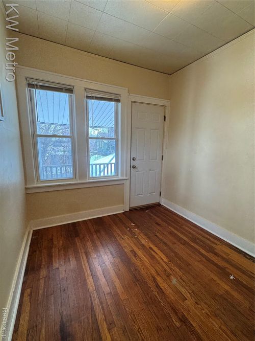 4696 Nottingham Rd, Detroit, MI, 48224-3424 | Card Image