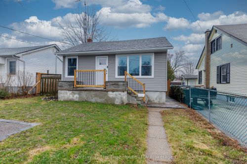 21 Keele St, Saint Catharines, ON, L2T1M8 | Card Image