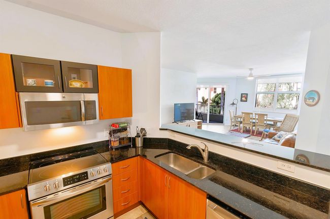 APT-301 - 804 E Windward Way, Condo with 3 bedrooms, 2 bathrooms and null parking in Lantana FL | Image 20
