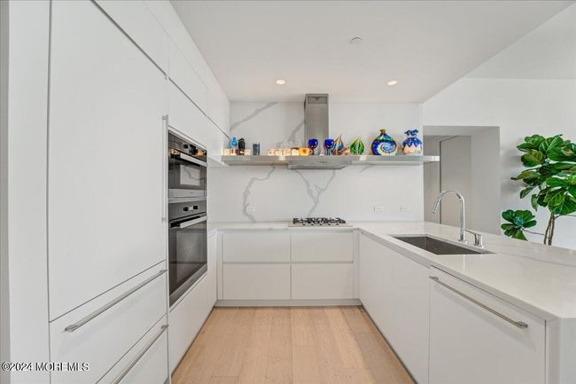 809 - 1101 Ocean Ave, Condo with 2 bedrooms, 2 bathrooms and 1 parking in Asbury Park NJ | Image 4
