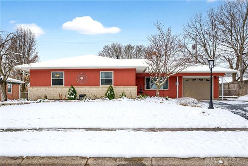 7029 Chadbourne Dr, Huber Heights, OH, 45424-2628 | Card Image