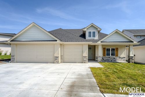28548 Jessie Cir, Valley, NE, 68064-1678 | Card Image