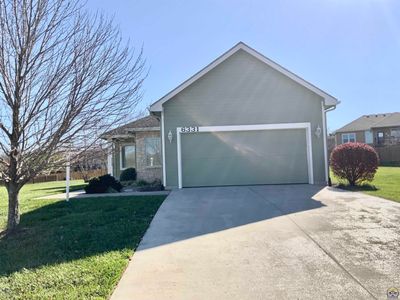 6331 Sw Monarch Ct, House other with 3 bedrooms, 3 bathrooms and null parking in Topeka KS | Image 1